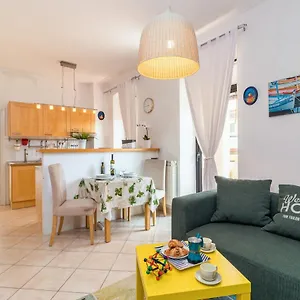  Apartment Cubo